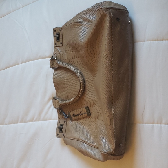 Kenneth Cole New York genuine leather purse - Picture 2 of 16